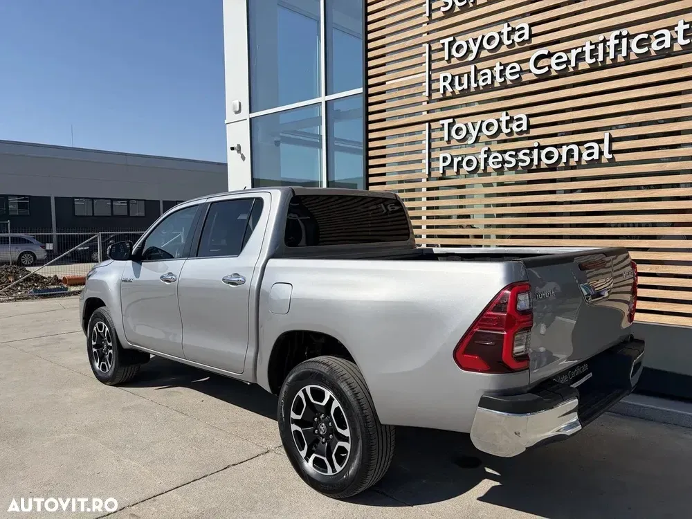 Toyota Hilux VIII 2.4D 150CP 4x4 Double Cab AT Executive — imagine 4