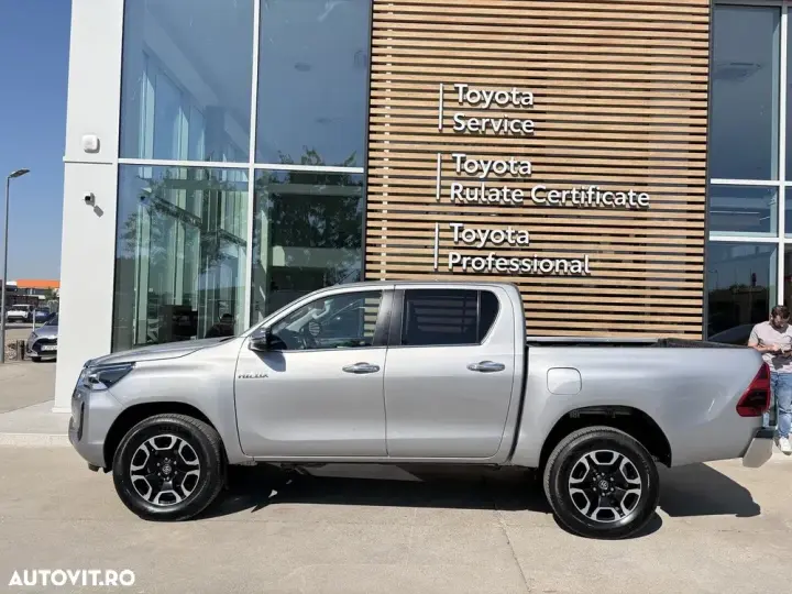 Toyota Hilux VIII 2.4D 150CP 4x4 Double Cab AT Executive