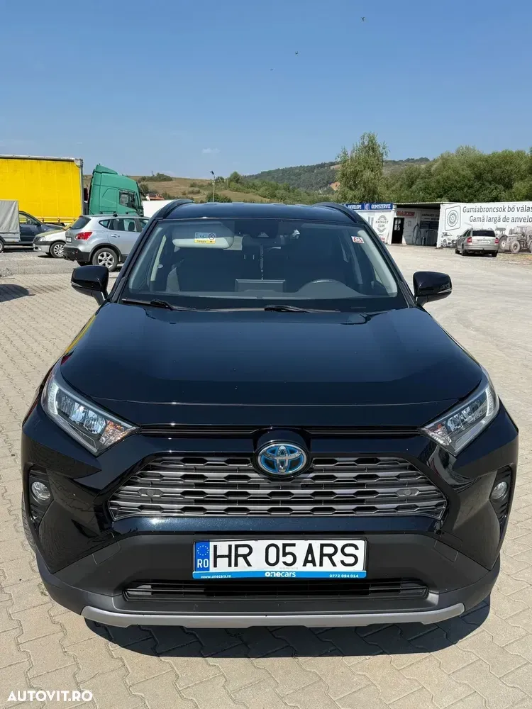 Toyota RAV4 V — imagine 2
