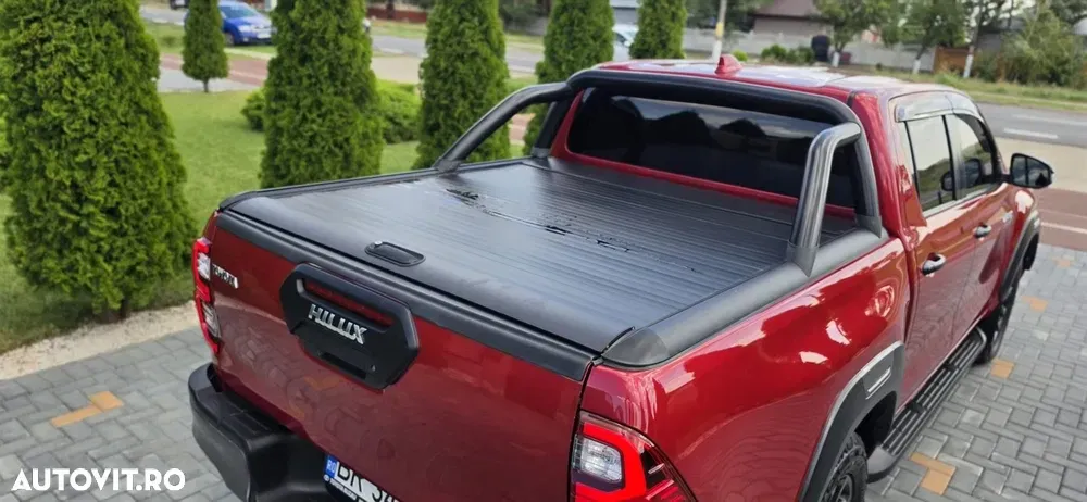 Toyota Hilux VIII 2.8D 204CP 4x4 Double Cab AT Invincible — imagine 3