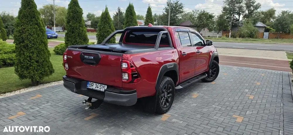 Toyota Hilux VIII 2.8D 204CP 4x4 Double Cab AT Invincible — imagine 5