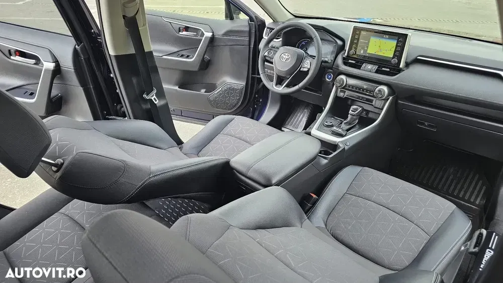 Toyota RAV4 2.5 4x4 Team Deutschland — imagine 4