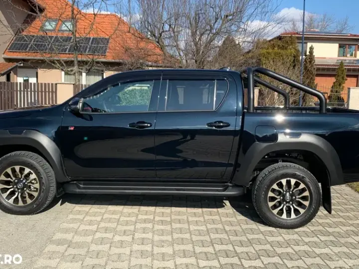 Toyota Hilux VIII 2.8D 204CP 4x4 Double Cab AT GR Sport II