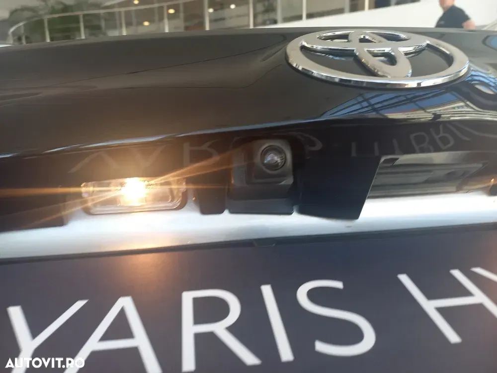 Toyota Yaris 1.5 VVT-i HSD Dynamic — imagine 5