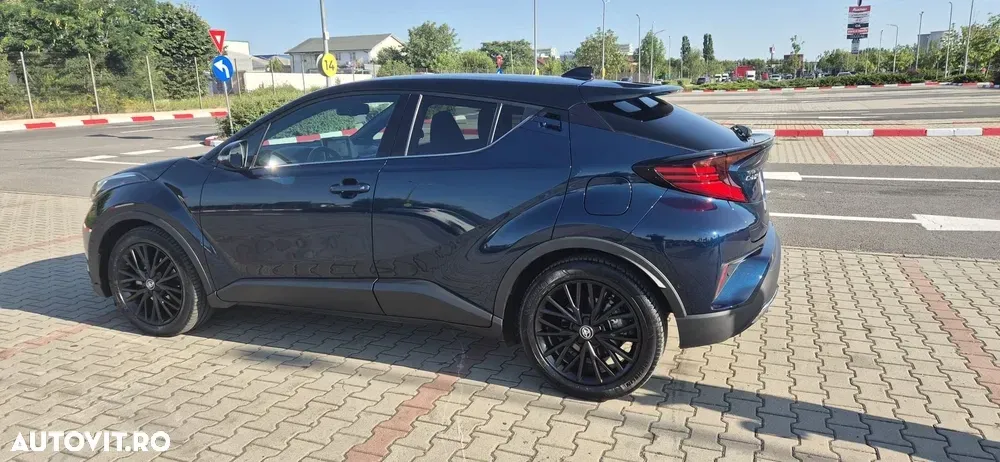 Toyota C-HR 2.0 HSD 184 CP 4x2 CVT Classy Bi-Tone — imagine 2