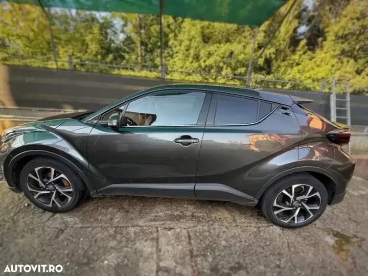 Toyota C-HR 1.8 HSD 122 CP 4x2 CVT Cult