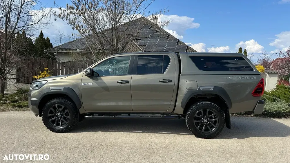 Toyota Hilux VIII 2.8D 204CP 4x4 Double Cab AT Invincible Color Edition — imagine 2