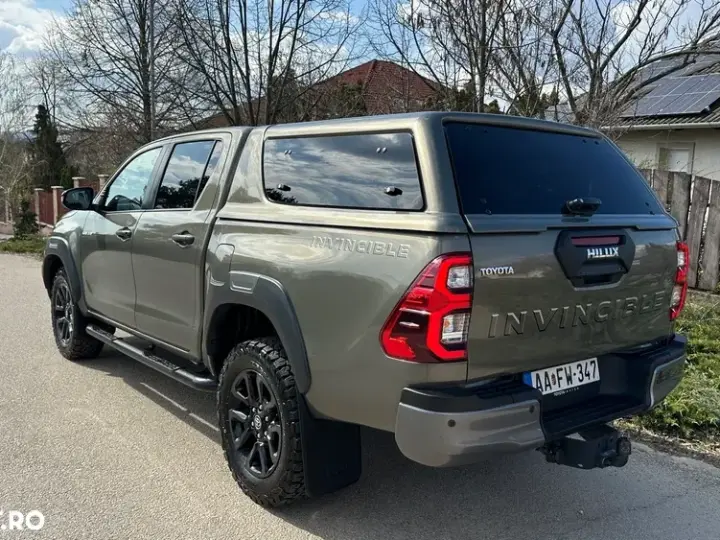 Toyota Hilux VIII 2.8D 204CP 4x4 Double Cab AT Invincible Color Edition