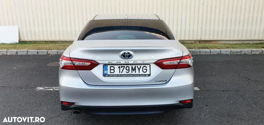 Toyota Camry VIII 2.5 Exclusive — imagine 4
