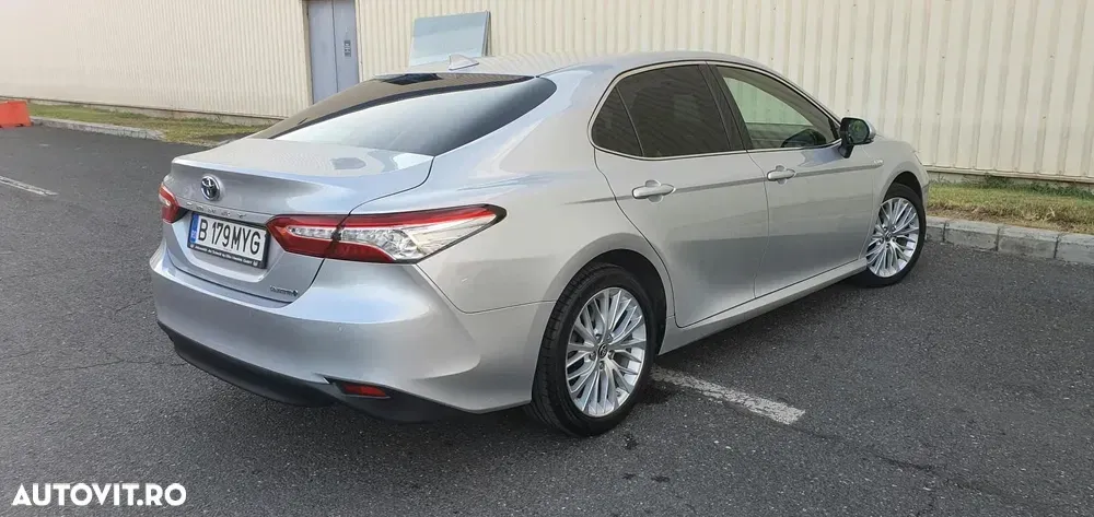 Toyota Camry VIII 2.5 Exclusive — imagine 6