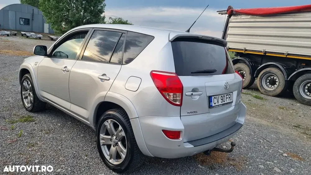 Toyota RAV4 III — imagine 4