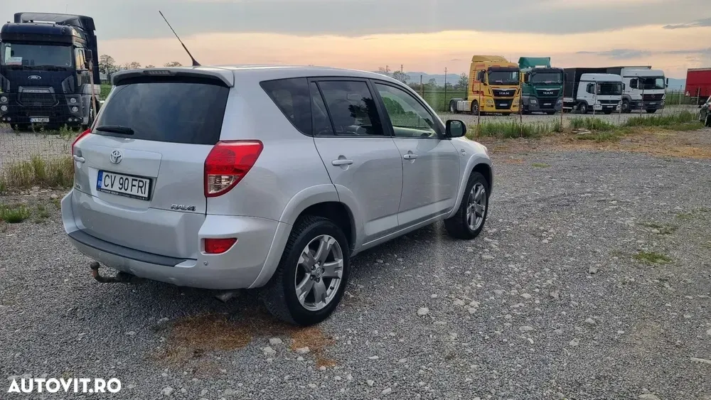 Toyota RAV4 III — imagine 3