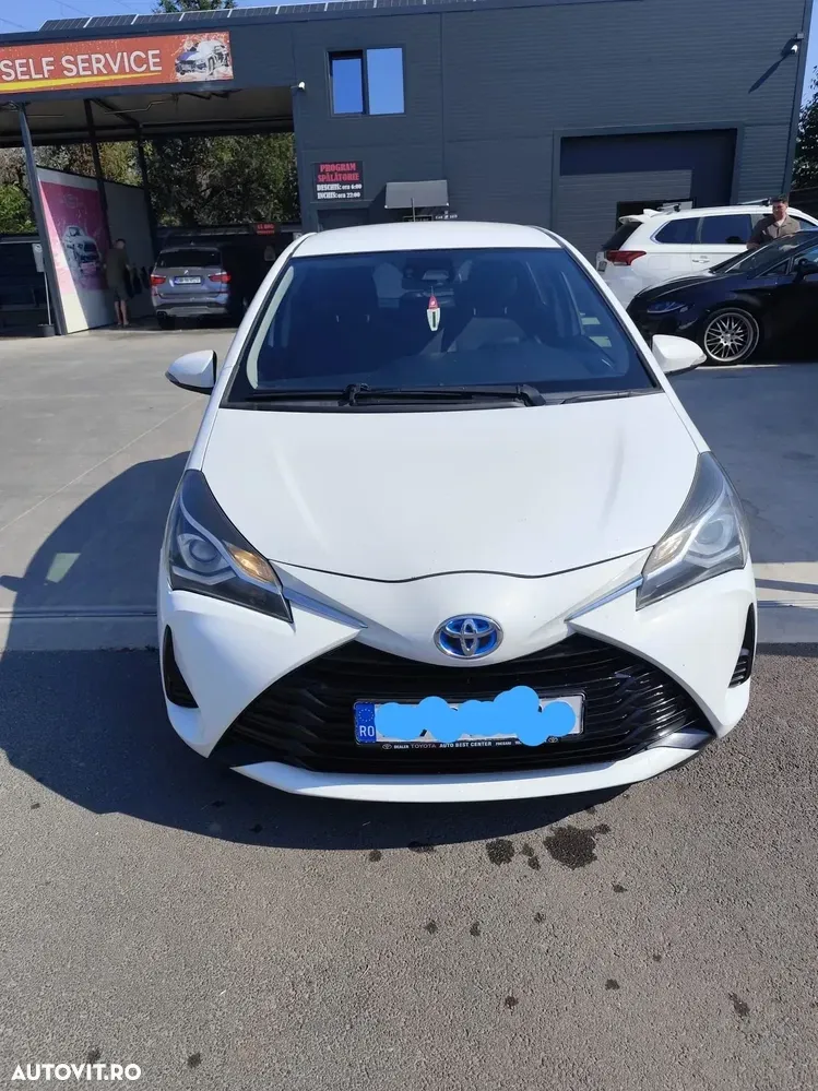 Toyota Yaris 1.5 VVT-i HSD Terra — imagine 2