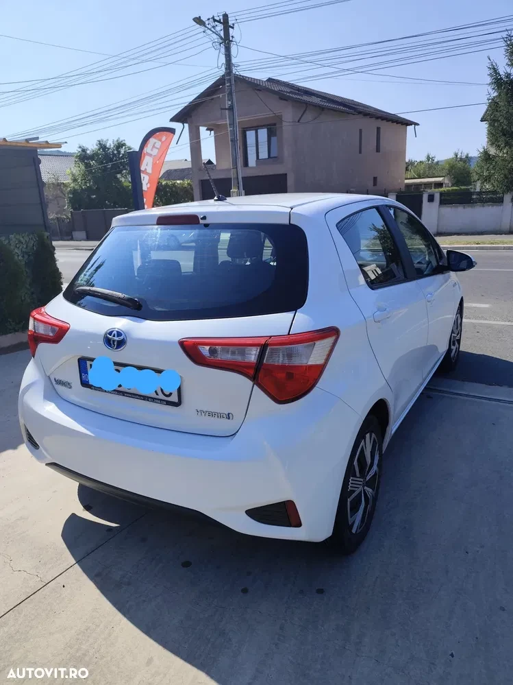 Toyota Yaris 1.5 VVT-i HSD Terra