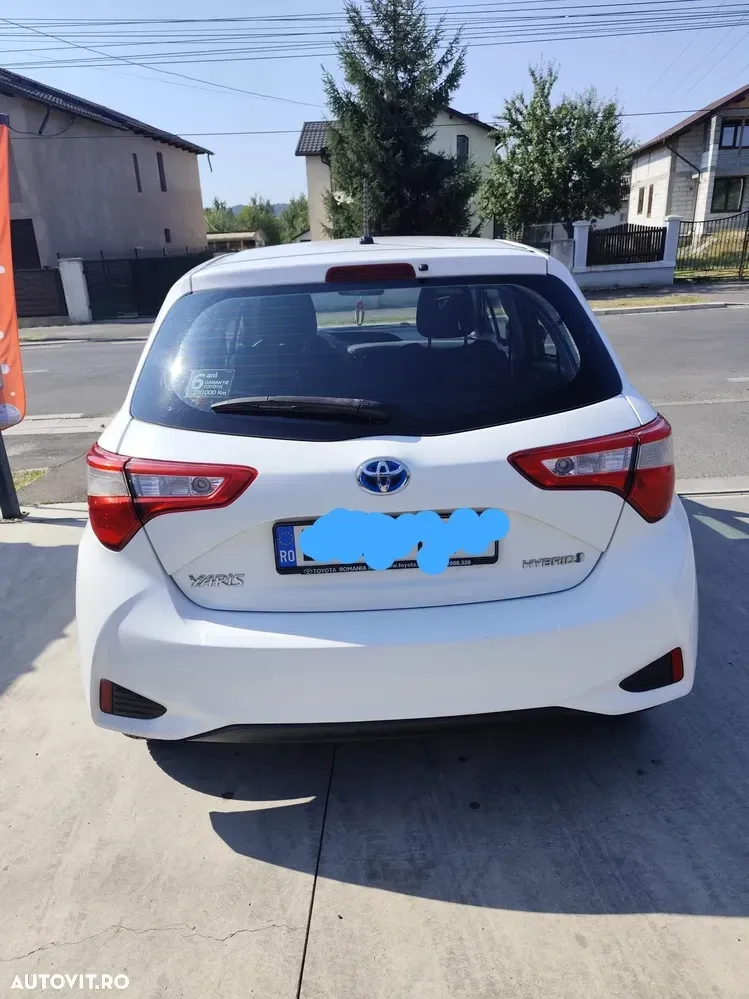 Toyota Yaris 1.5 VVT-i HSD Terra — imagine 3