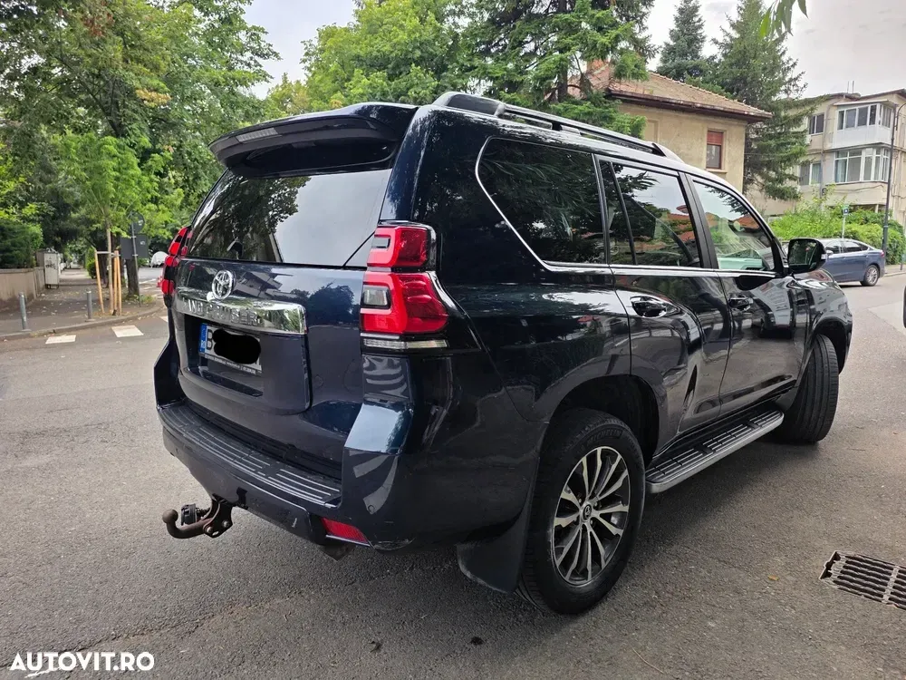Toyota Land Cruiser 2.8l Turbo D-4D Aut. Luxury — imagine 6
