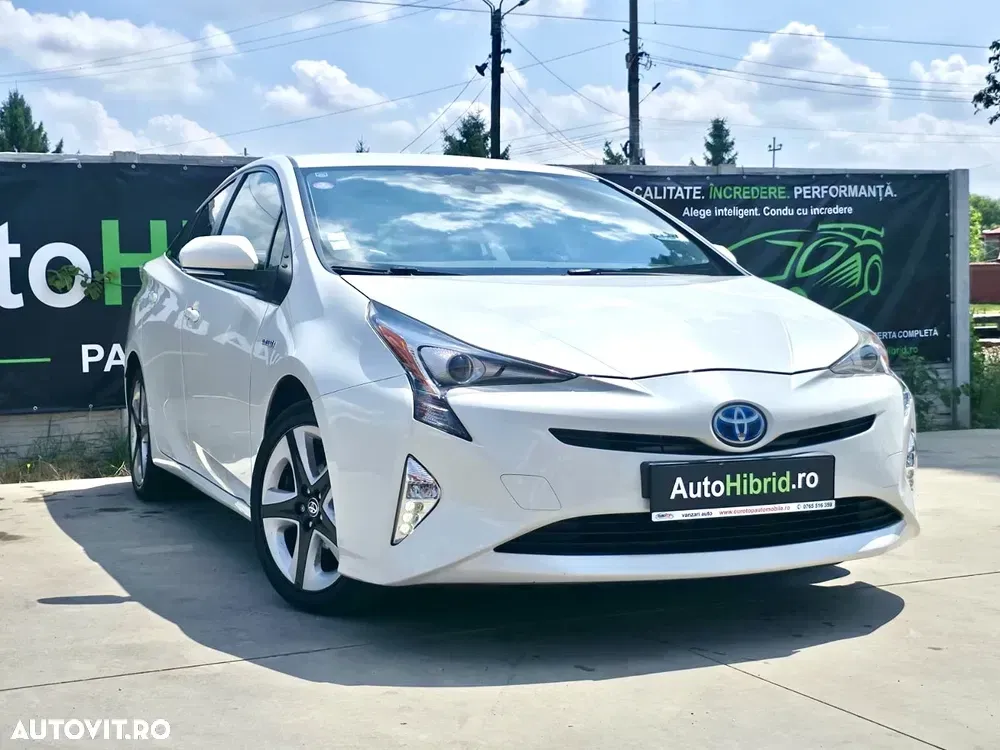 Toyota Prius IV Hybrid — imagine 2