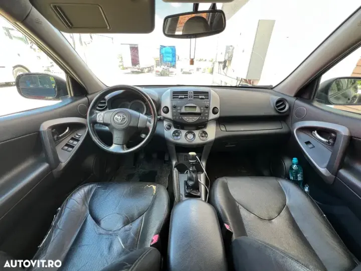 Toyota RAV4 III