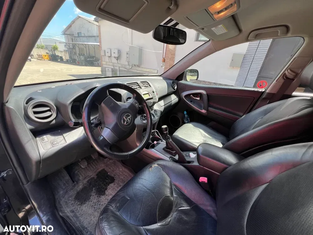 Toyota RAV4 III — imagine 4