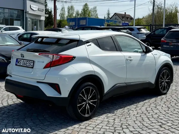 Toyota C-HR Lounge