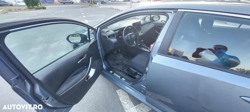 Toyota Corolla XII 1.8 HSD Business — imagine 3