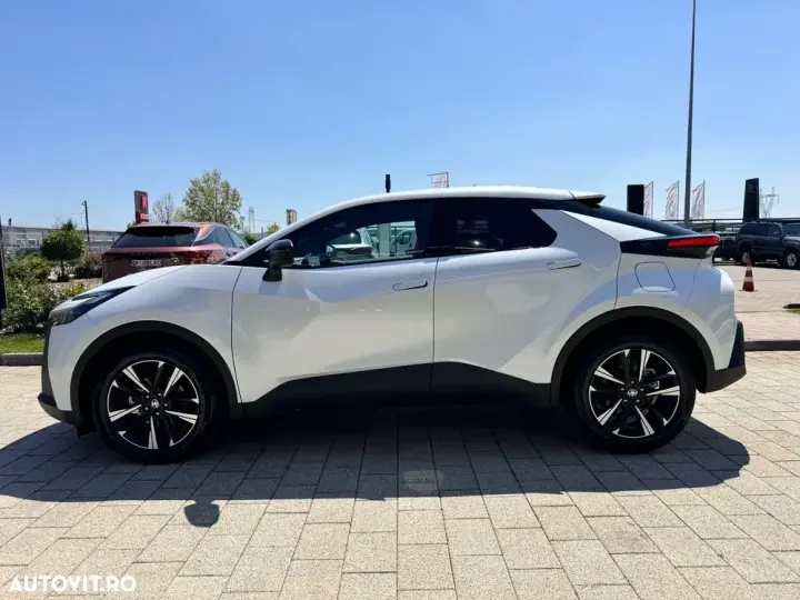 Toyota C-HR 2.0 HEV 180 CP 4x2 CVT Dynamic