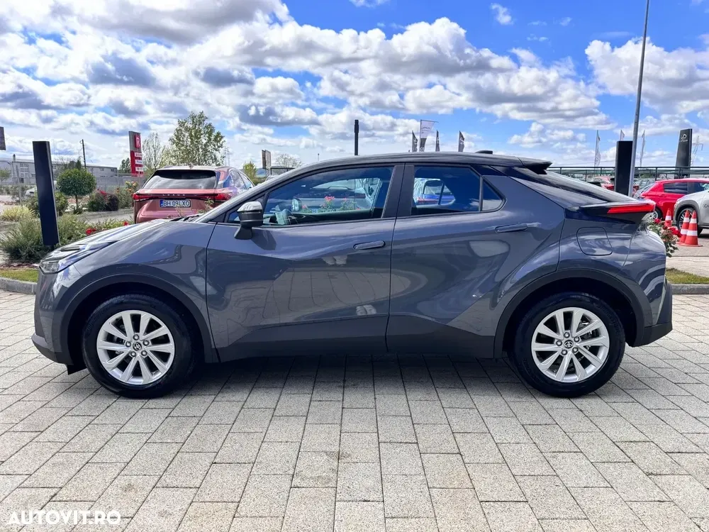 Toyota C-HR 1.8 HEV 140 CP 4x2 CVT Active — imagine 4
