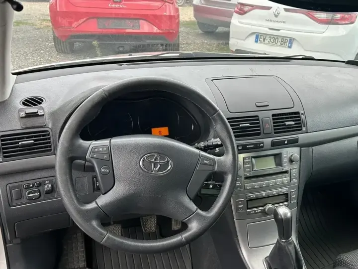 Toyota Avensis II 1.8 Executiv