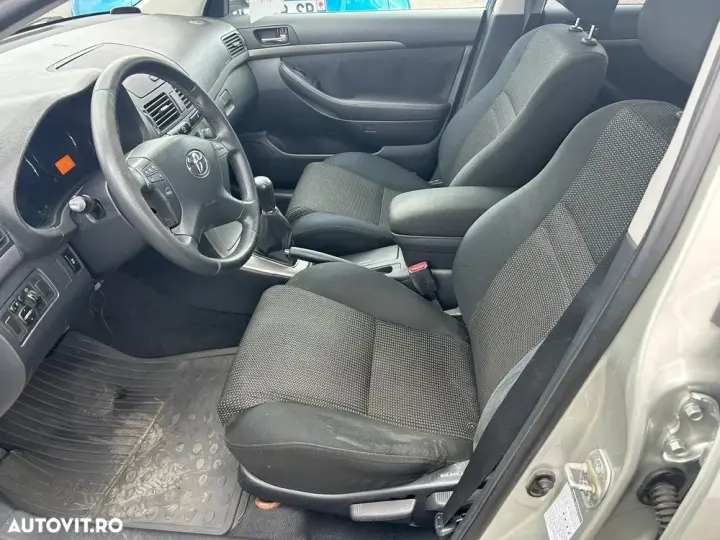 Toyota Avensis II 1.8 Executiv