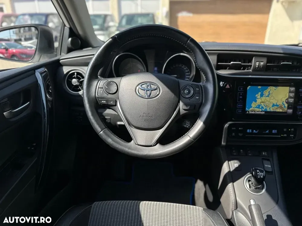 Toyota Auris 1.8 VVT-i Automatik Executive — imagine 6