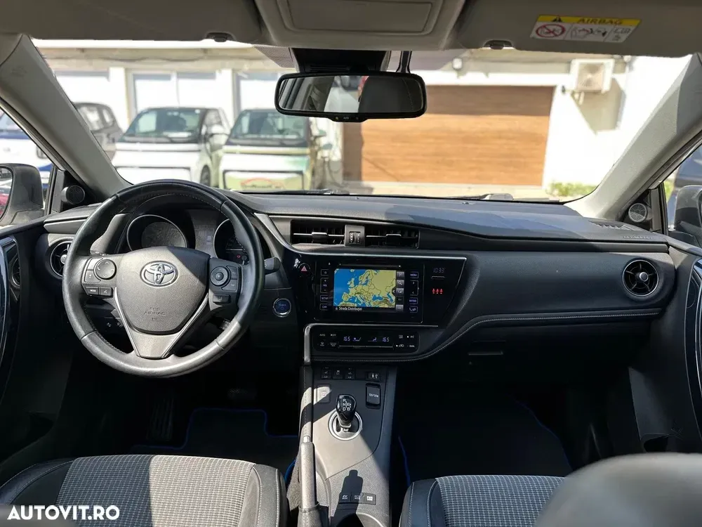 Toyota Auris 1.8 VVT-i Automatik Executive — imagine 4