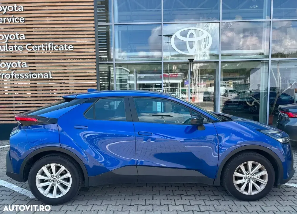 Toyota C-HR 1.8 HEV 140 CP 4x2 CVT Active — imagine 5