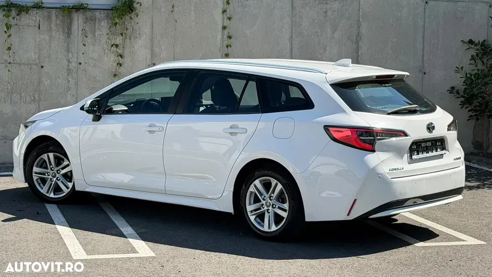 Toyota Corolla XII 1.8 HSD Business — imagine 4