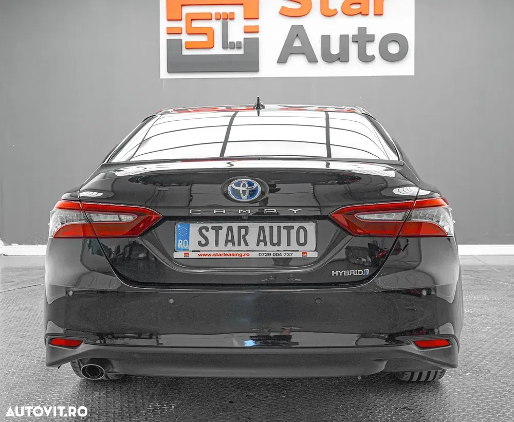 Toyota Camry VIII 2.5 Exclusive — imagine 5