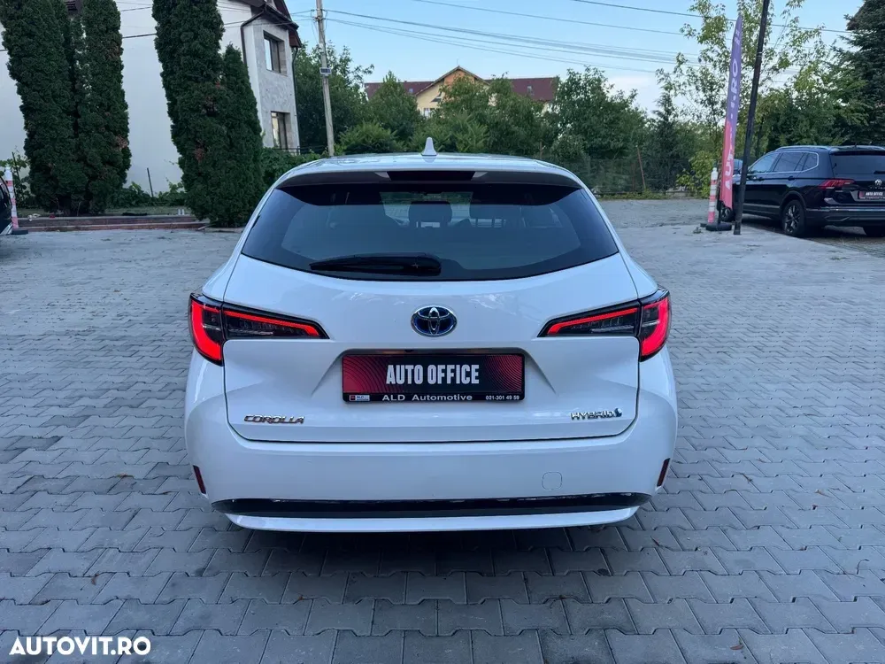Toyota Corolla — imagine 3