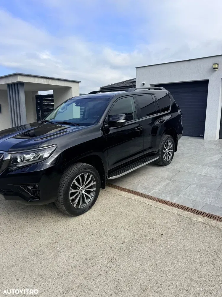 Toyota Land Cruiser 2.8l D-4D 204 CP A/T 7 locuri Luxury AVS — imagine 2