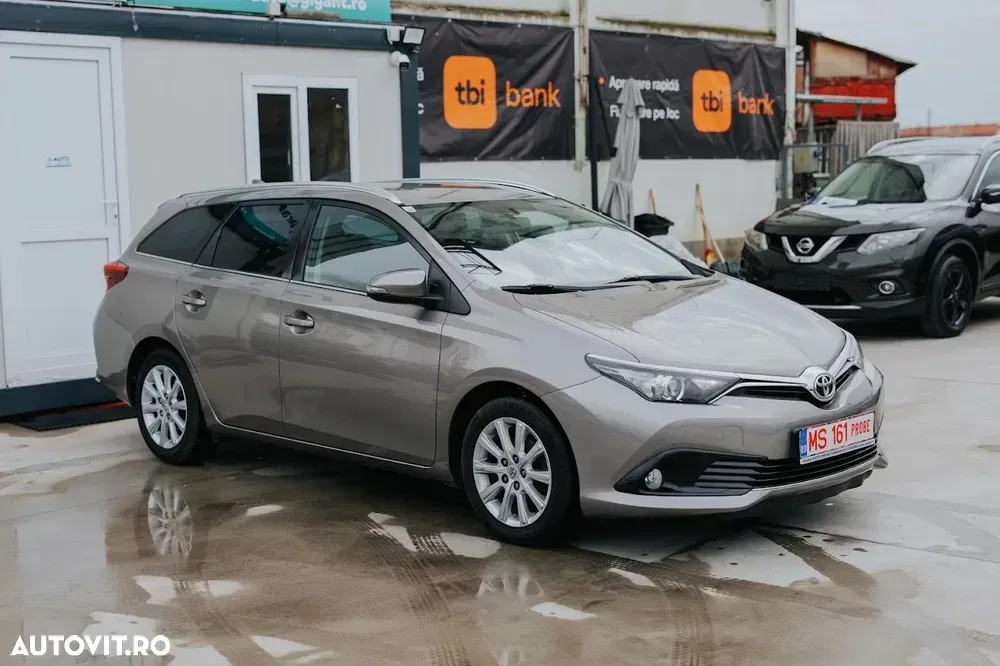 Toyota Auris II 1.6 D-4D Comfort — imagine 2