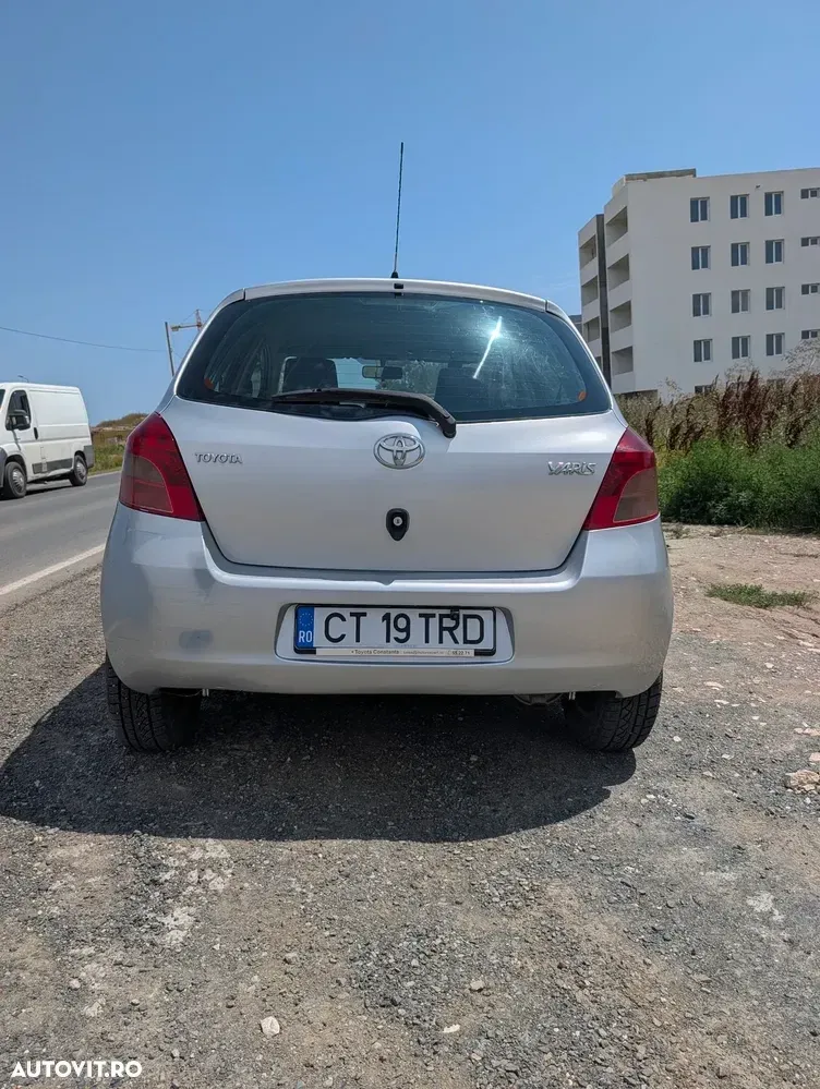 Toyota Yaris — imagine 4