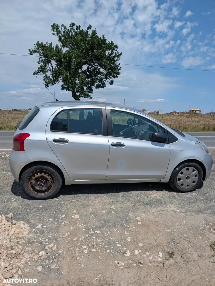 Toyota Yaris — imagine 3
