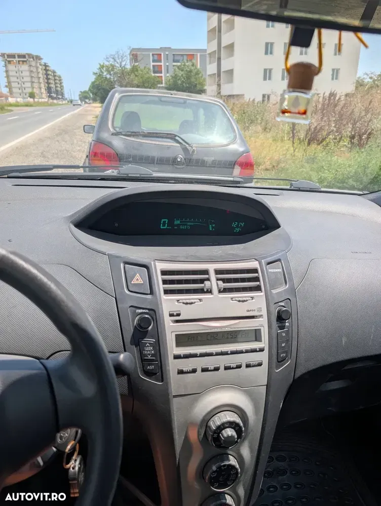 Toyota Yaris — imagine 6