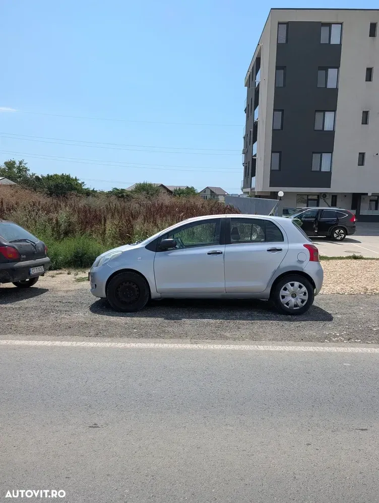 Toyota Yaris — imagine 2