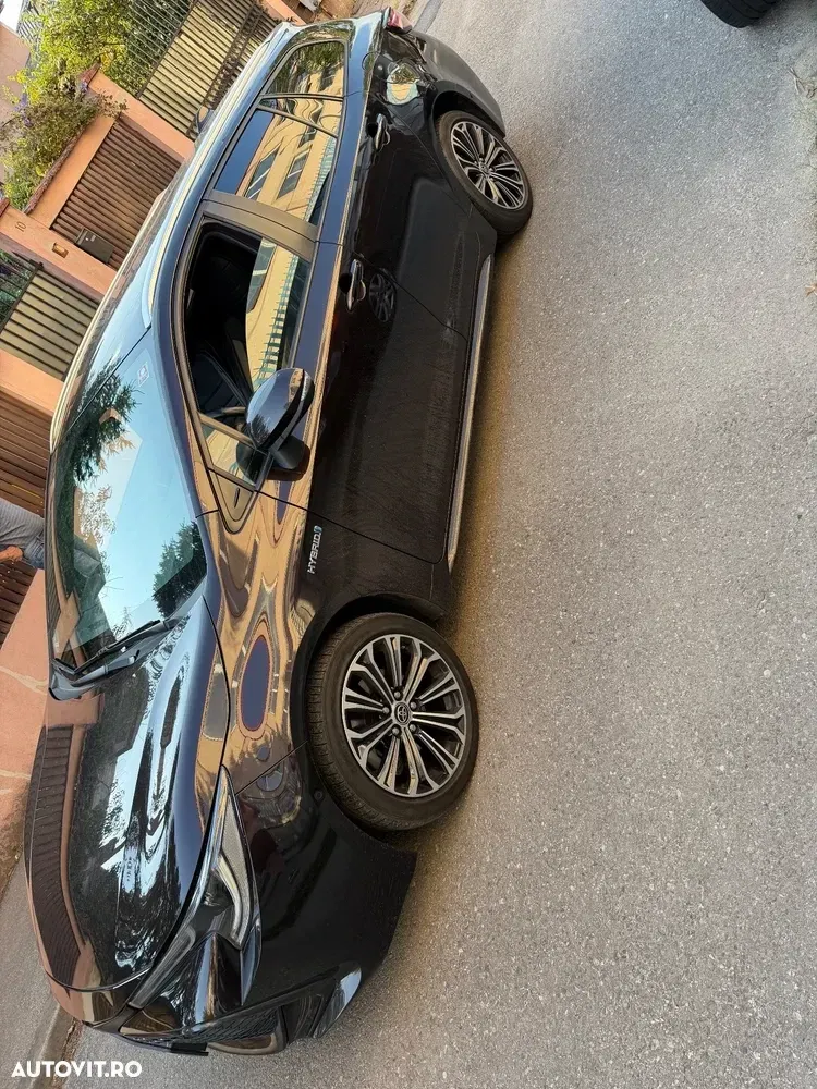 Toyota Corolla — imagine 3