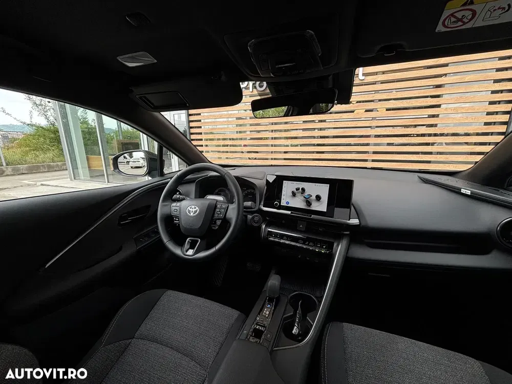 Toyota C-HR 1.8 HEV 140 CP 4x2 CVT Dynamic — imagine 4