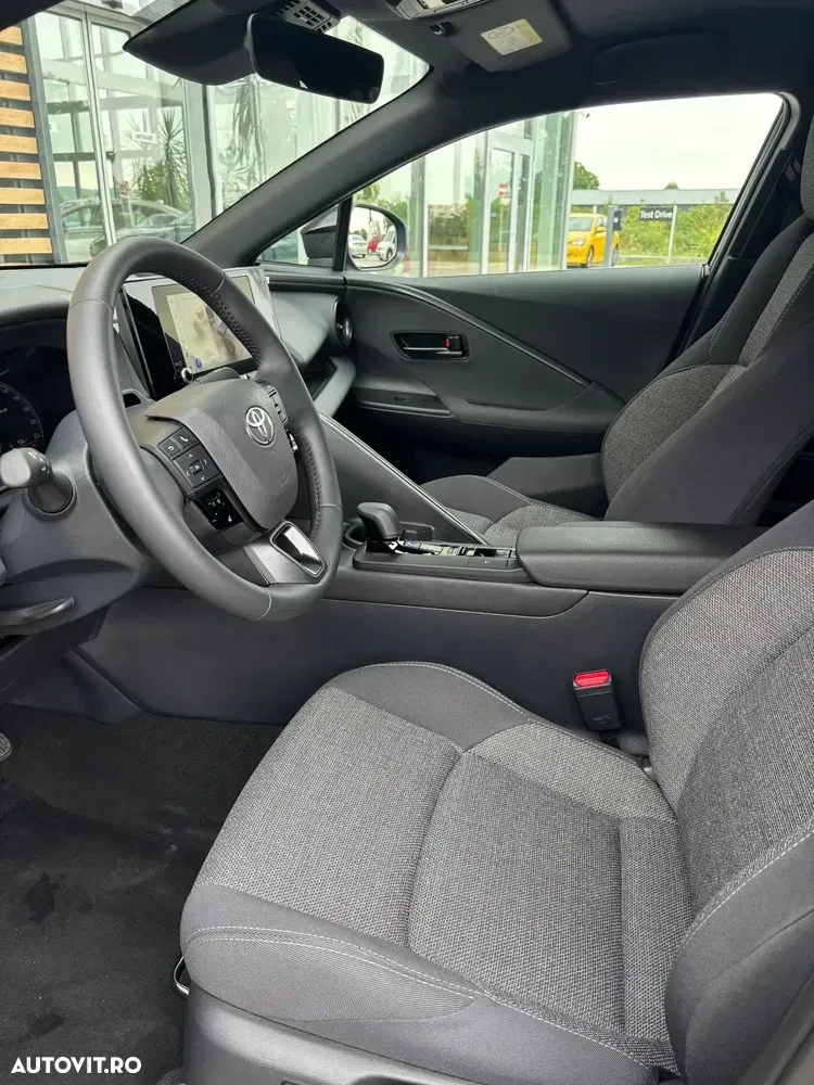 Toyota C-HR 1.8 HEV 140 CP 4x2 CVT Dynamic — imagine 6