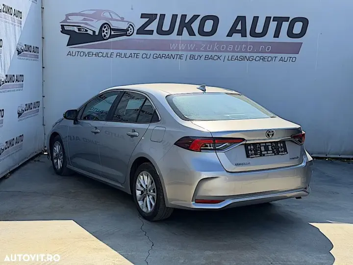 Toyota Corolla 1.8 HSD Business