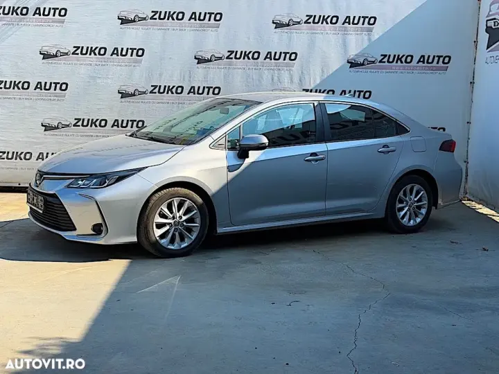 Toyota Corolla 1.8 HSD Business