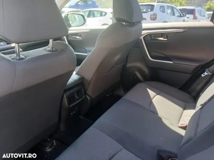 Toyota RAV4 V 2.0P CVT AWD Dynamic