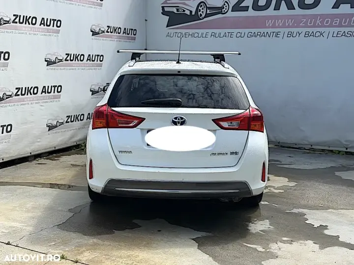 Toyota Auris 1.8 L VVT-i Luna