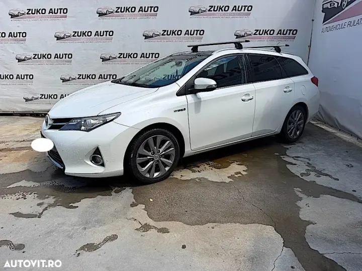 Toyota Auris 1.8 L VVT-i Luna