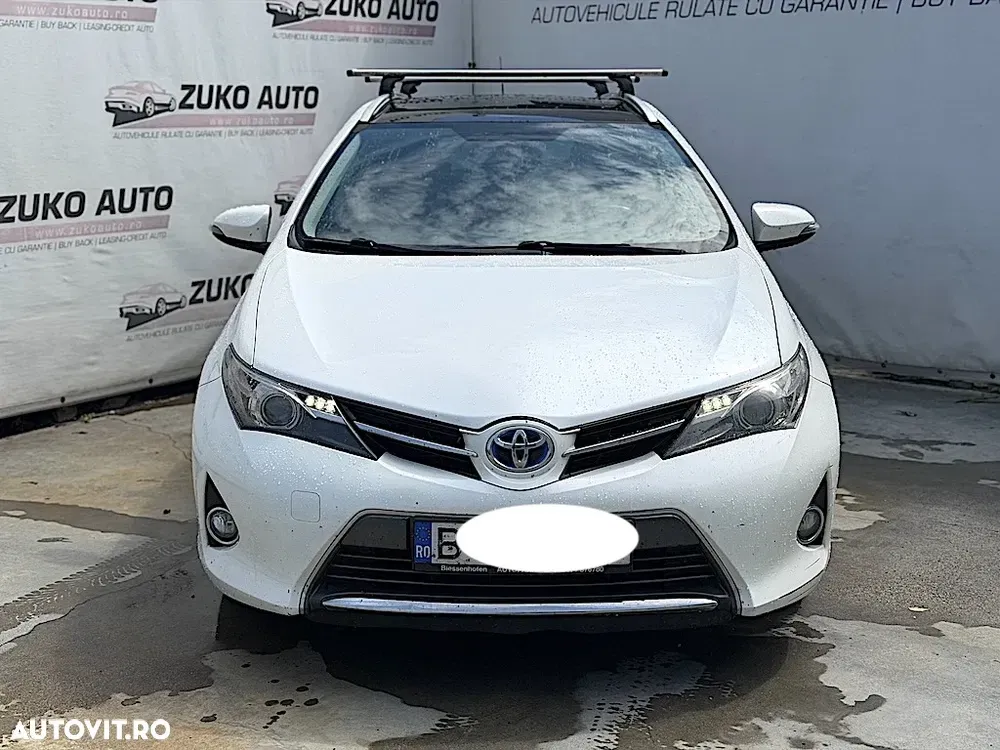 Toyota Auris 1.8 L VVT-i Luna — imagine 2